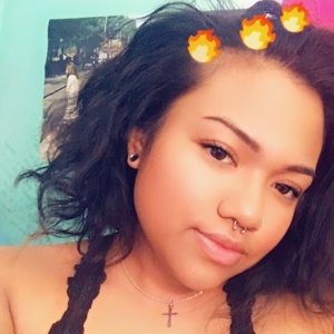 Meet your Posher, Raquel